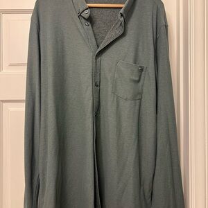 Vuori Men's Slate Gray Casual Button-Down Shirt